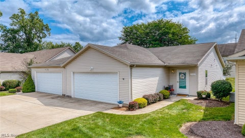 Condo For Sale - 2469 Waterford Pointe Drive<br/> Kent, OH 44240