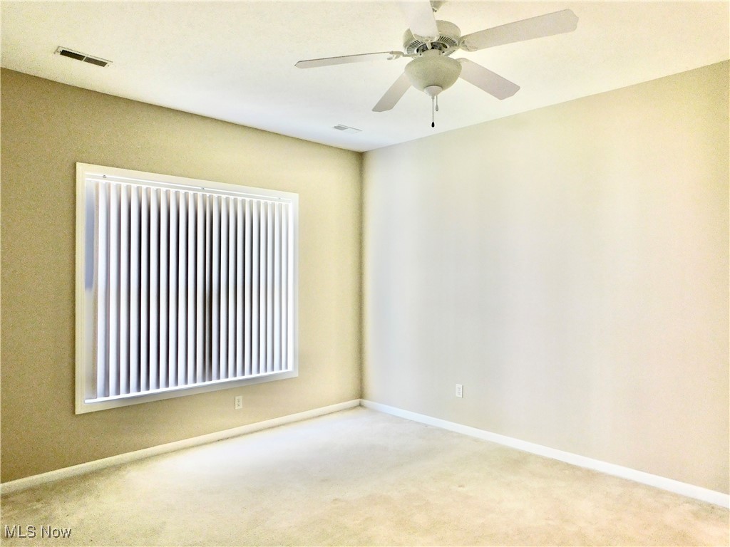 1432 Chesapeake Avenue, Louisville, Ohio image 13