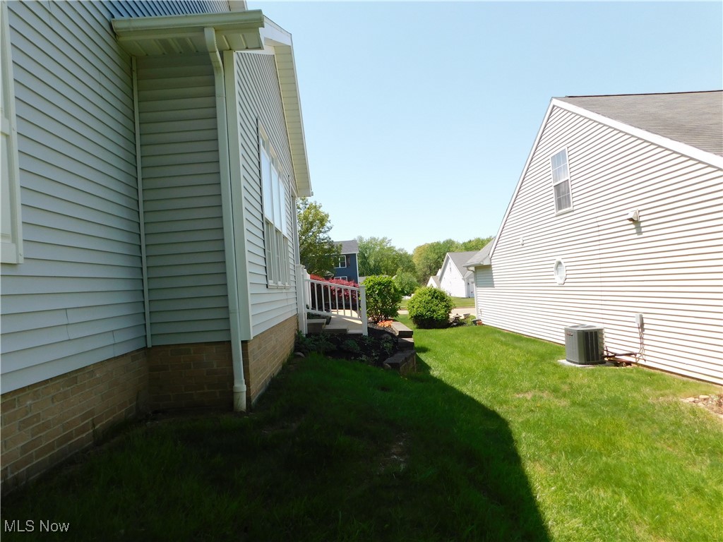 1432 Chesapeake Avenue, Louisville, Ohio image 32