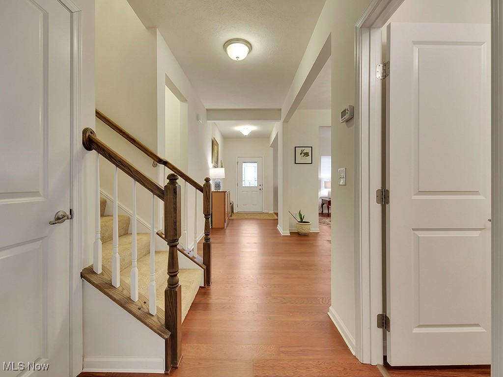 818 Hilliary Lane, Aurora, Ohio image 12