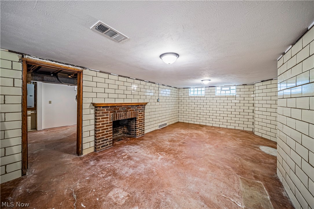 Utopia Beach 05 - Residential