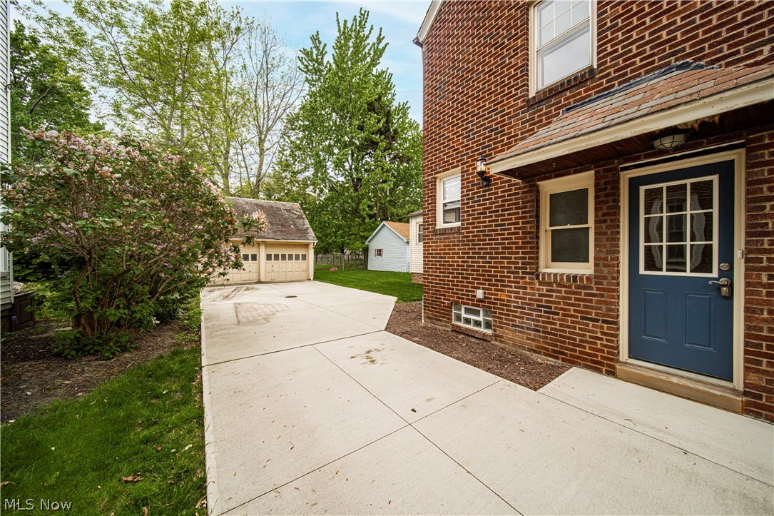 Utopia Beach 05 - Residential