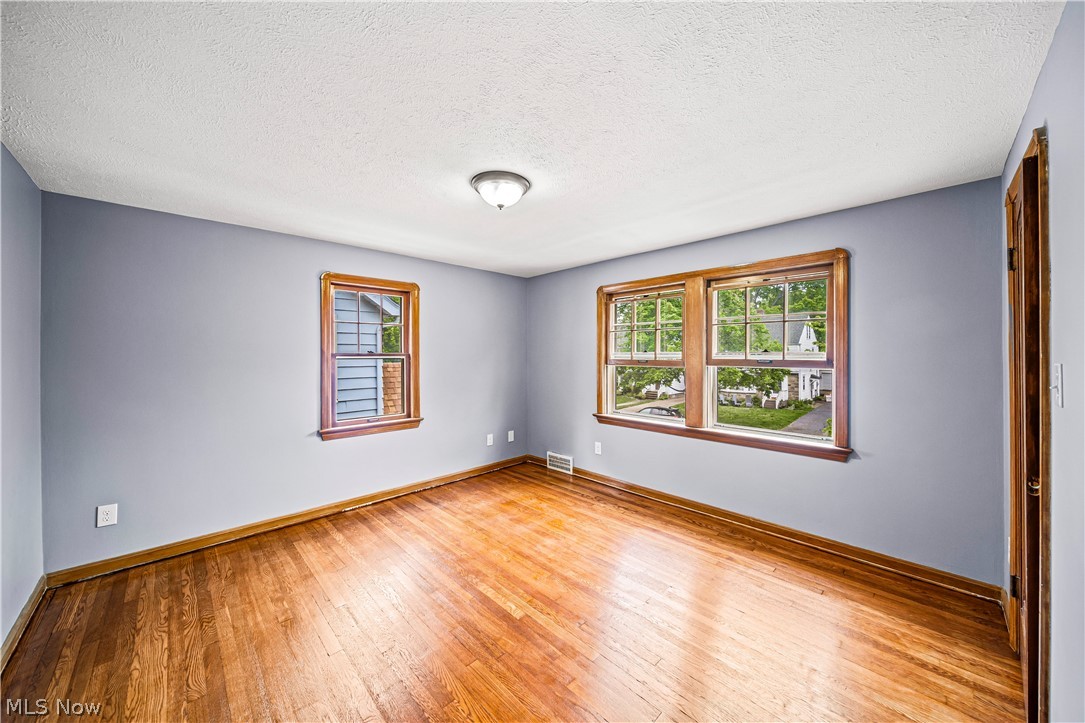 Utopia Beach 05 - Residential