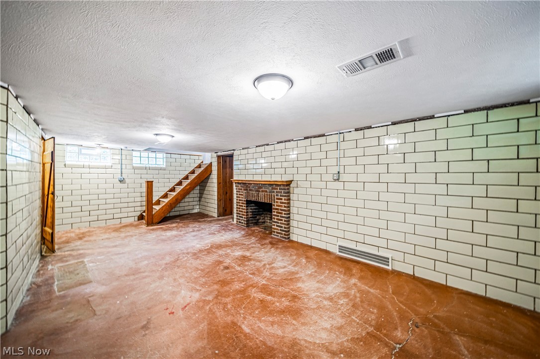 Utopia Beach 05 - Residential