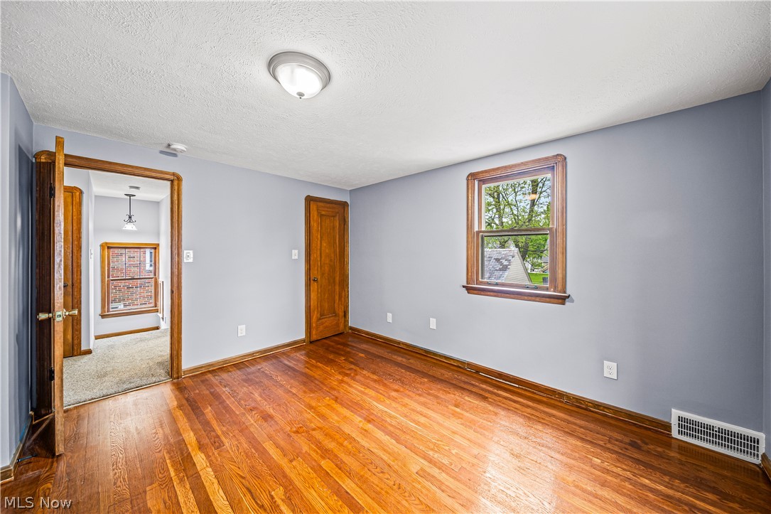 Utopia Beach 05 - Residential