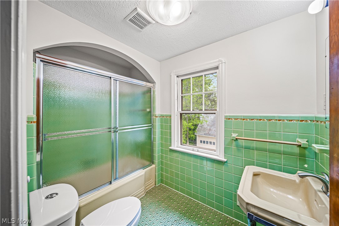 Utopia Beach 05 - Residential