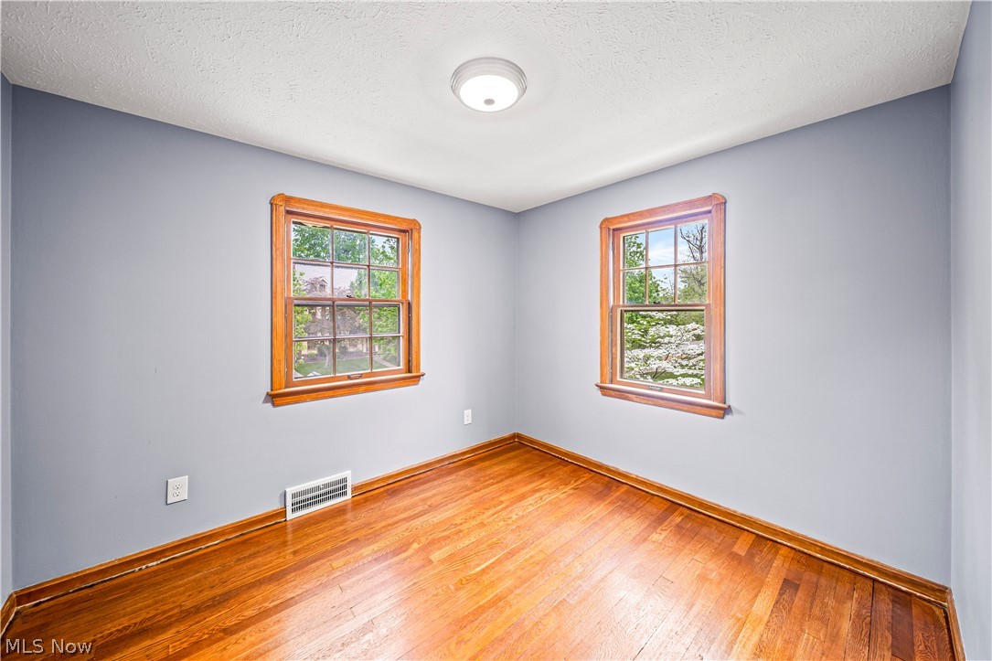 Utopia Beach 05 - Residential