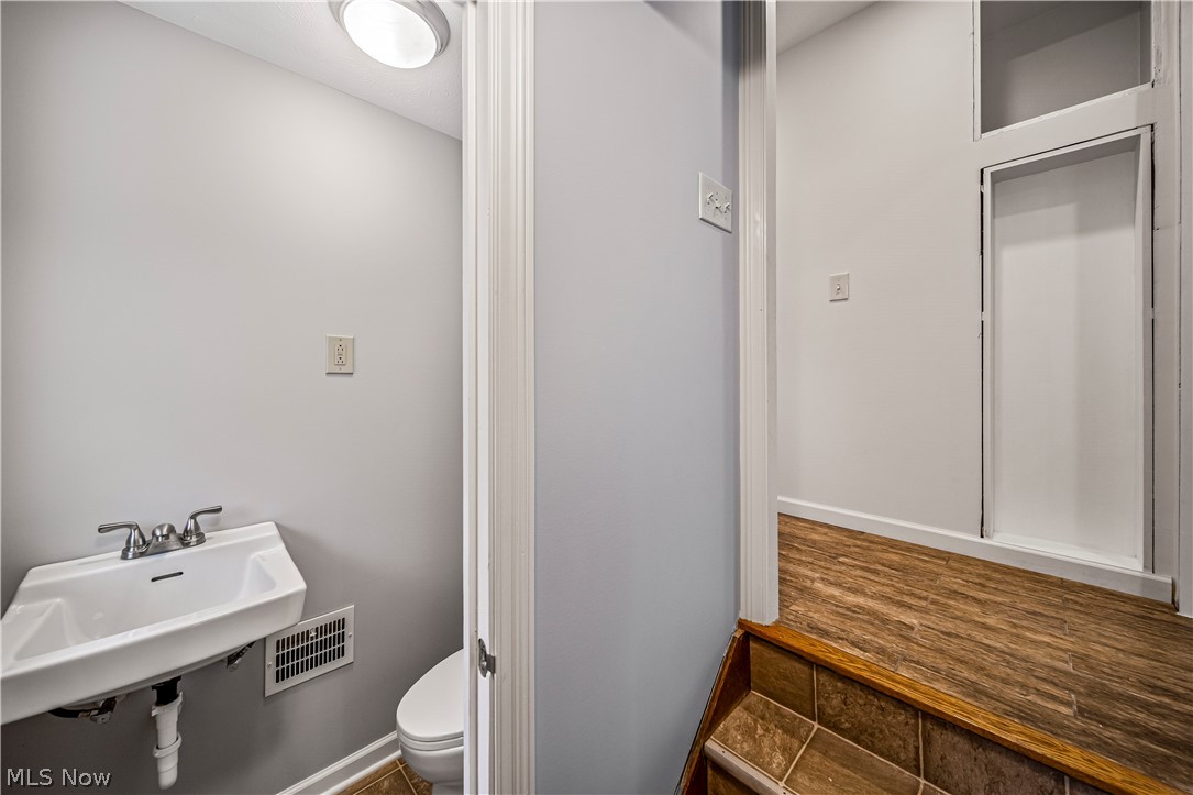 Utopia Beach 05 - Residential