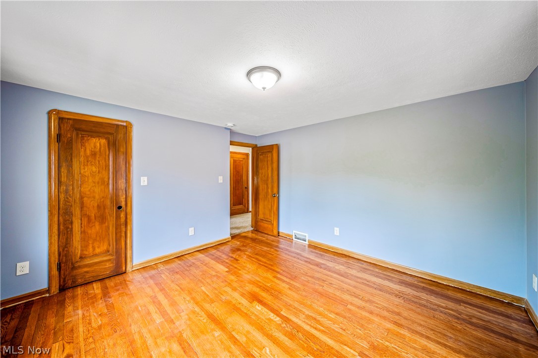 Utopia Beach 05 - Residential