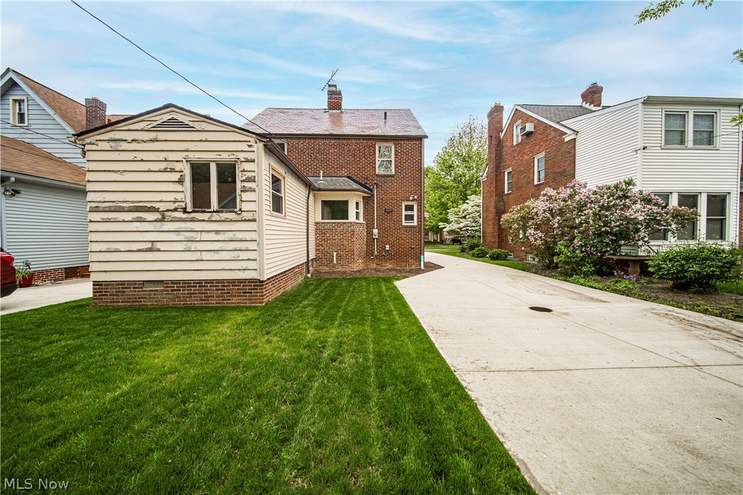 Utopia Beach 05 - Residential