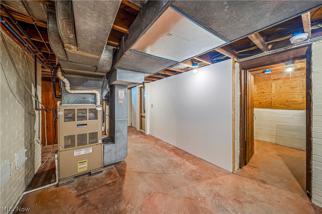 Utopia Beach 05 - Residential