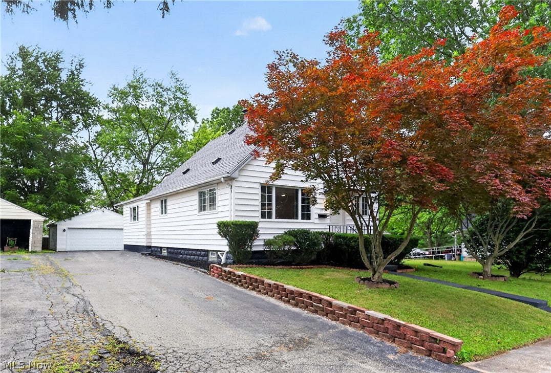 57 Poplar Avenue