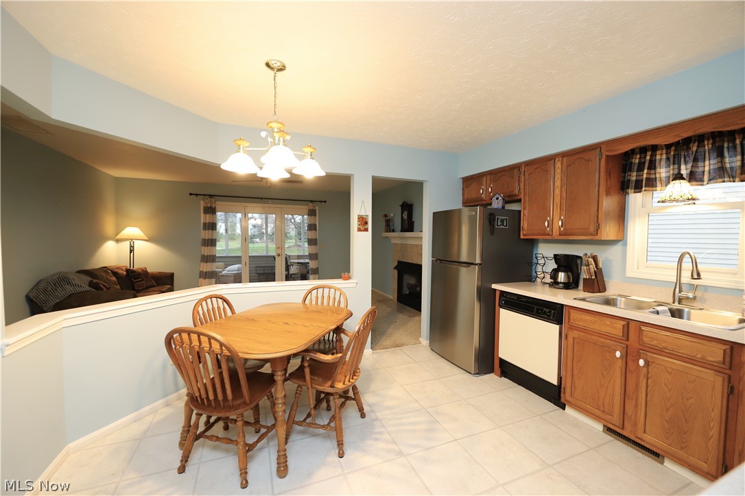 Bryn Mawr Clstr Ph 01 - Residential