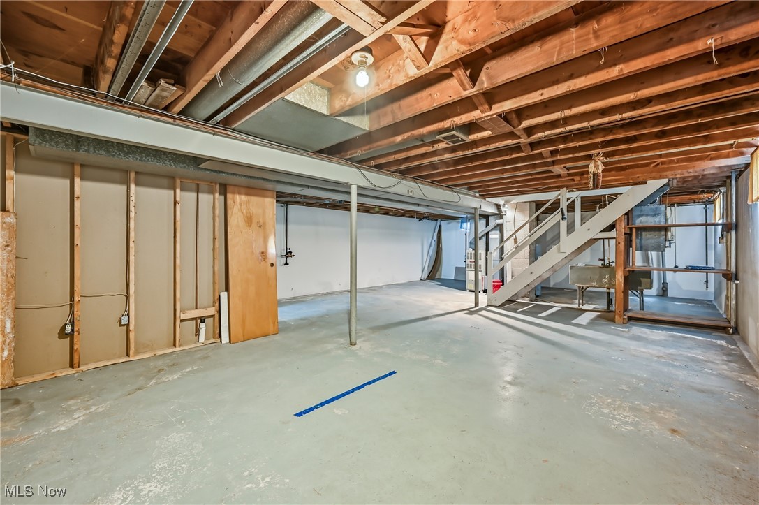 Poland, Ohio 44514, United States, 3 Bedrooms Bedrooms, ,1 BathroomBathrooms,Residential,Active,211260