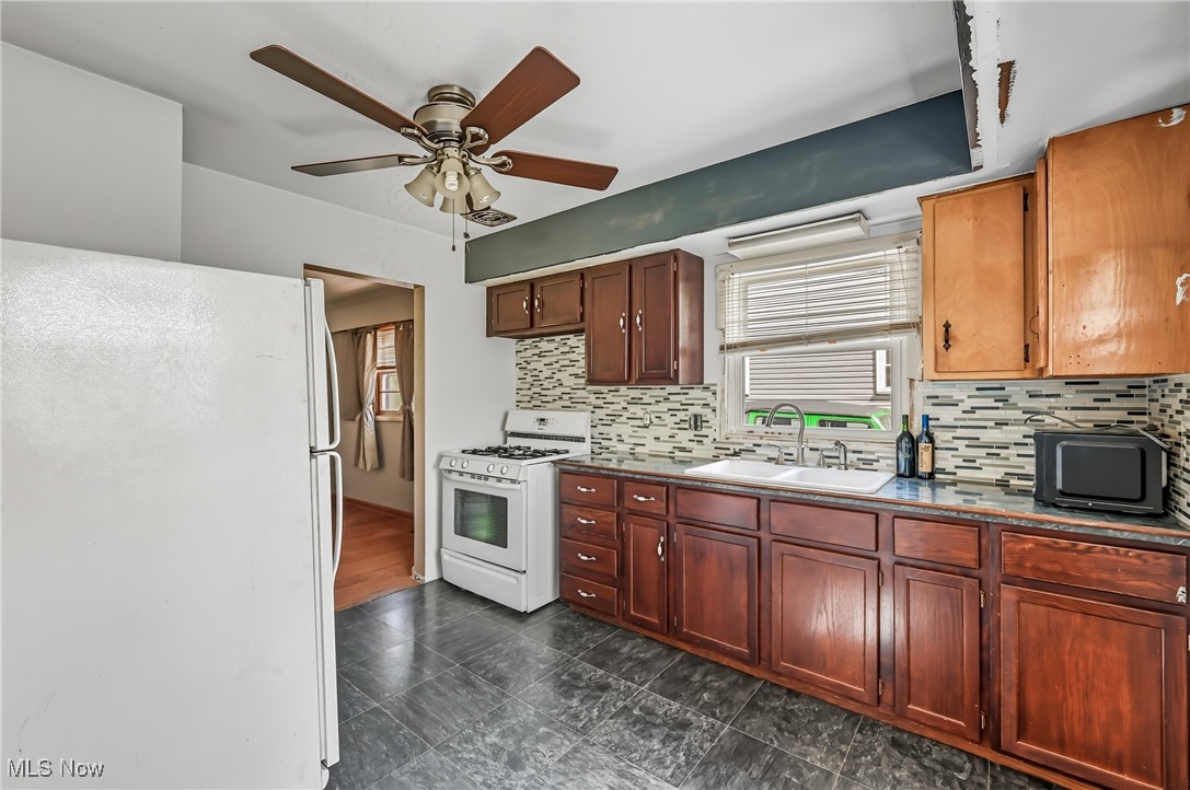 Poland, Ohio 44514, United States, 3 Bedrooms Bedrooms, ,1 BathroomBathrooms,Residential,Active,211260