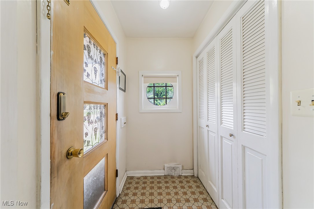 3573 Severn Road, Cleveland Heights, Ohio image 6