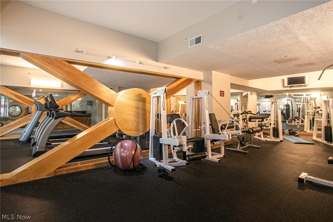 Condos/Stonebridge - Residential Lease