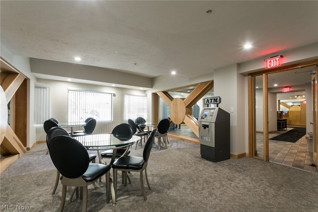 Condos/Stonebridge - Residential Lease