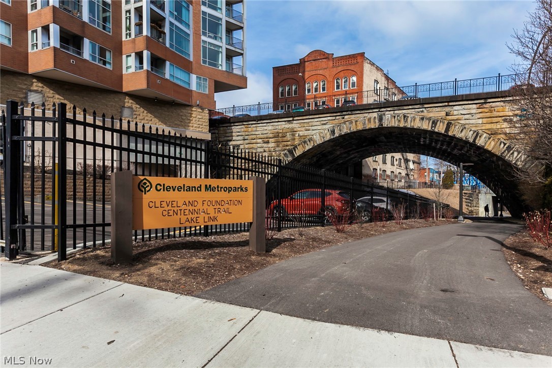 Condos/Stonebridge - Residential Lease