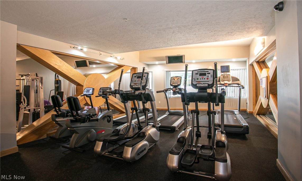 Condos/Stonebridge - Residential Lease