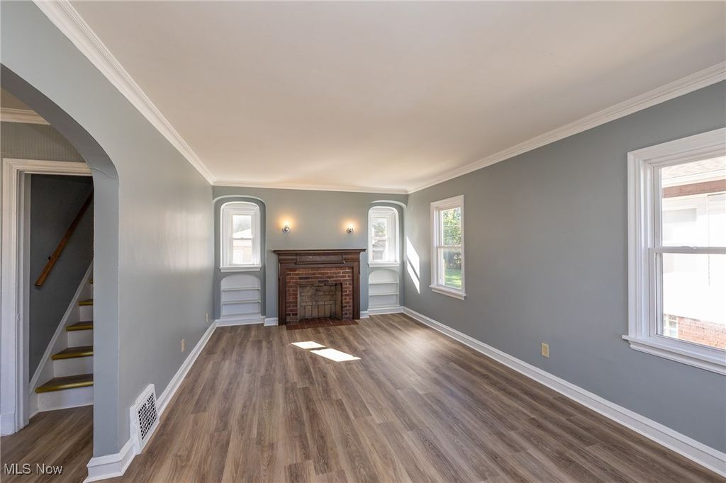 Photo of 20006 Mountville Drive, Maple Heights, OH 44137 (MLS # 5166156)
