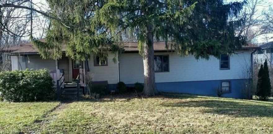 1923 Ranch in the Lorimers subdivision offers 3 bed, 1 bath, with almost 1300 square feet of living space in addition to a partial basement.