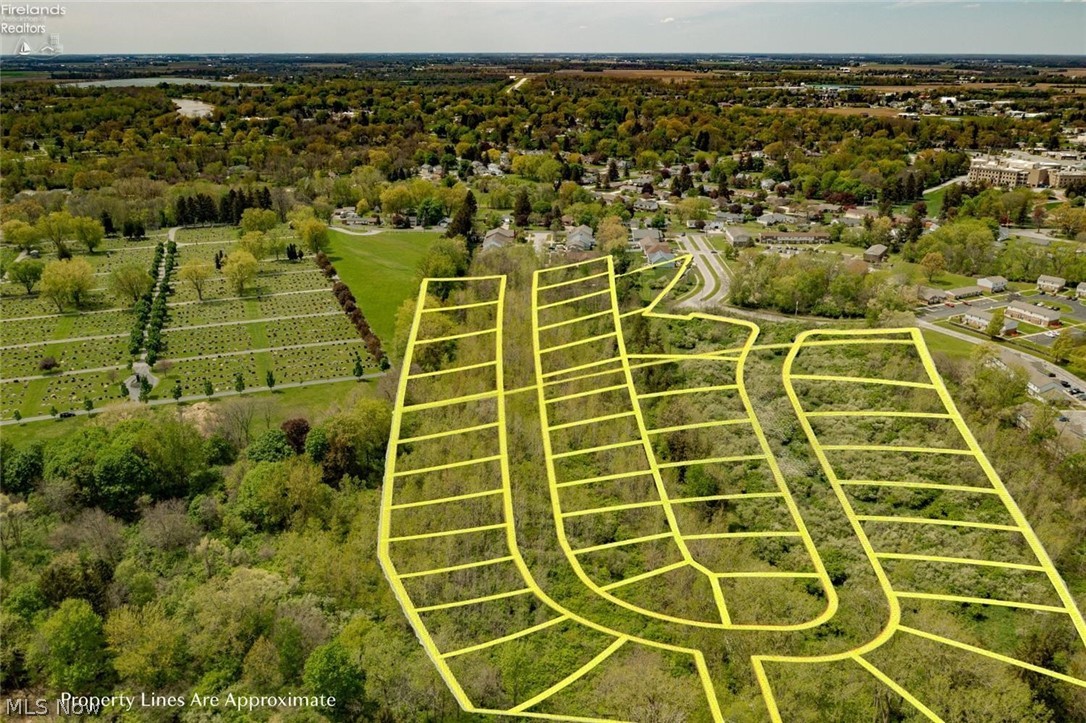 Autumn Woods Estates - Land