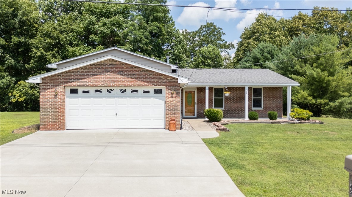 Tucked away on a quiet cul-de-sac in a warm and welcoming neighborhood, this spacious 4-bedroom, 3-bathroom brick home offers 2,468 square feet of comfort, flexibility, and charm. The open-concept main floor features a bright living room and seamless flow to the kitchen and dining area—perfect for everyday living or entertaining.
The primary bedroom includes its own en-suite bathroom and a walk-in closet, offering a private retreat within the home.
The walk-out lower level features a second large living space with endless possibilities—use it as a family room, game room, or even a private in-law suite. There’s plenty of room for a pool table, home office, or guest quarters, with easy access to the backyard.
Enjoy peaceful evenings on the screened-in porch, overlooking a beautiful lot that’s just over half an acre and stretches all the way to the river. Be sure to check the auditor’s map and photos to fully appreciate the setting.
Lovingly maintained by its original owner, this Reno home offers a rare blend of space, privacy, and neighborhood charm.