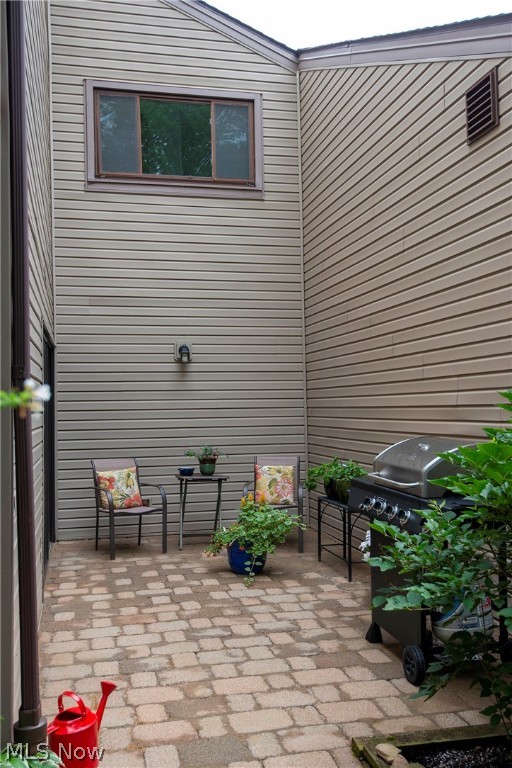 Trees Condo - Residential