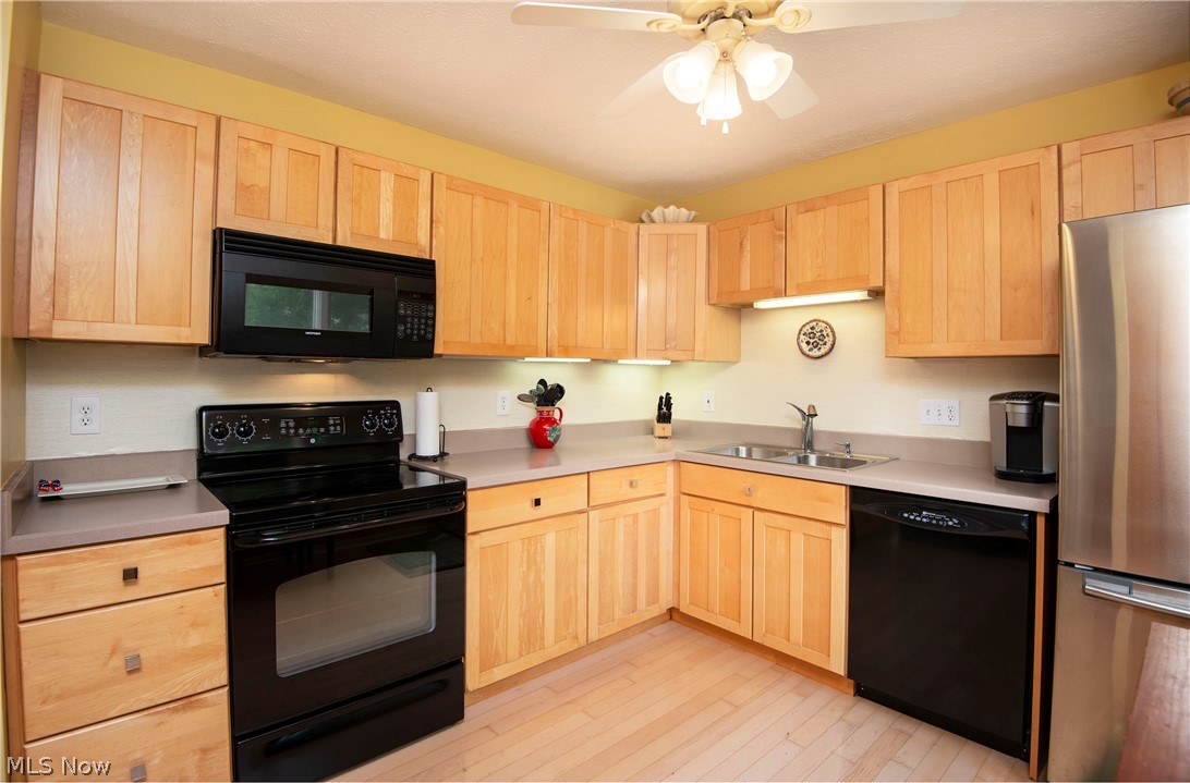 Trees Condo - Residential