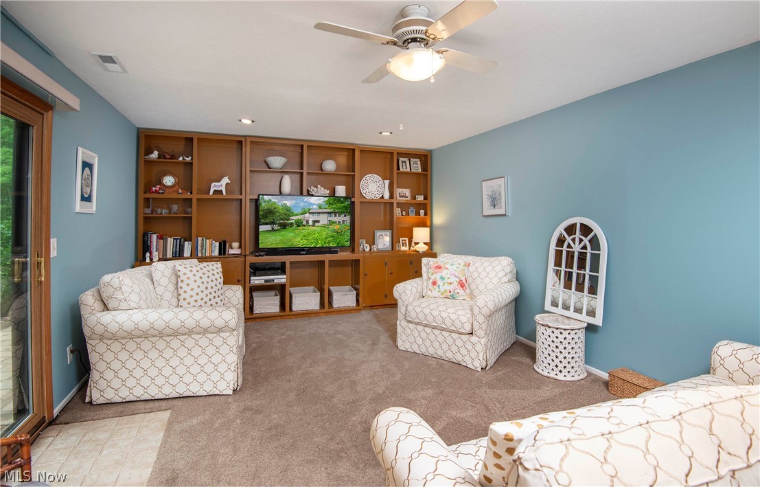 Trees Condo - Residential