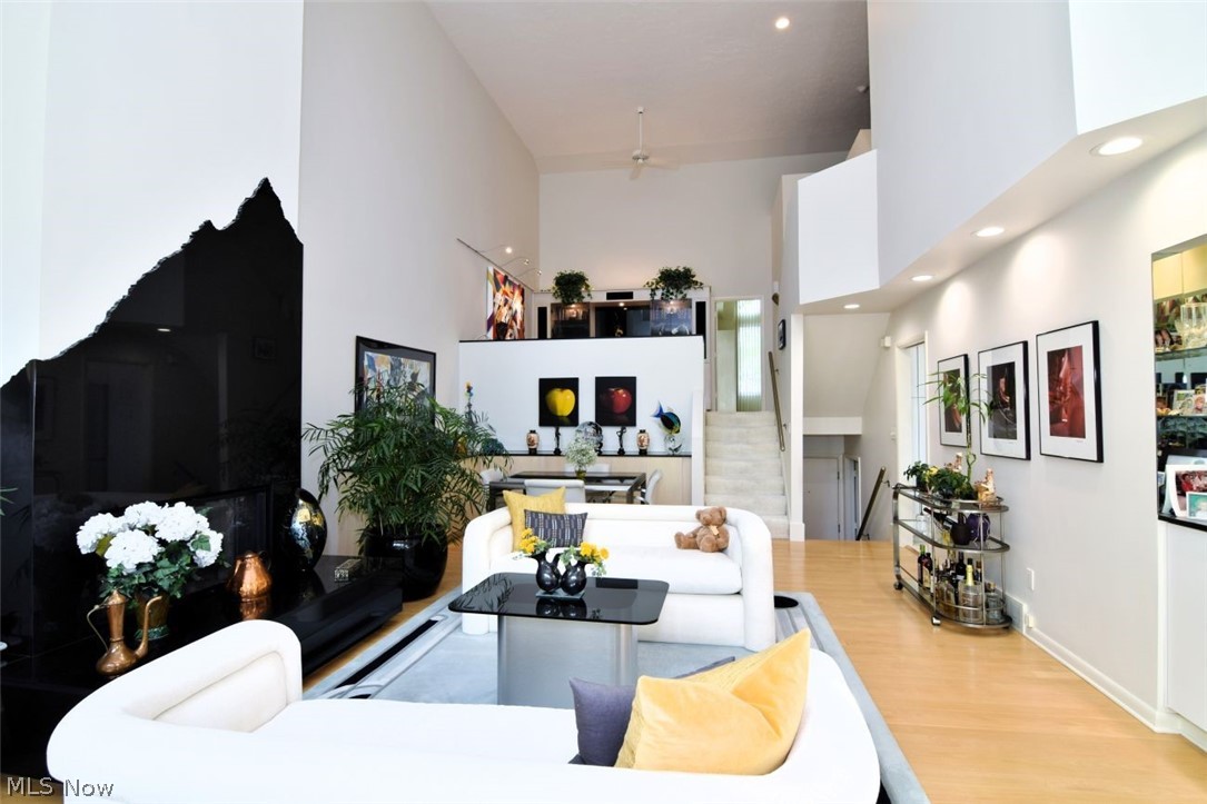 25450 Fairmount 6