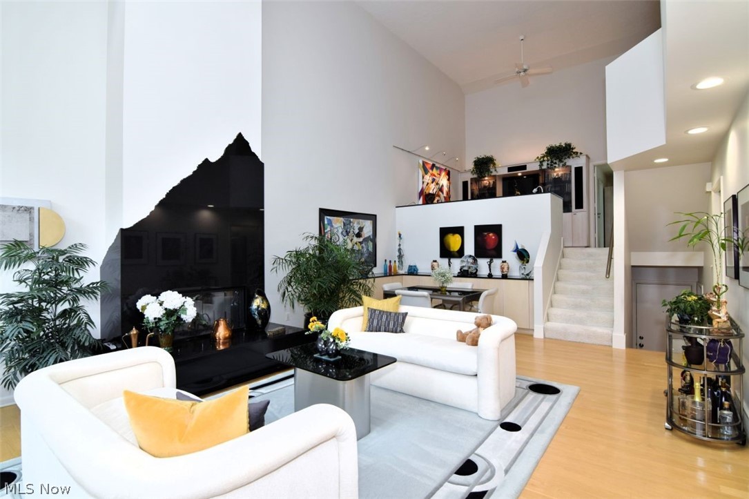 25450 Fairmount 6