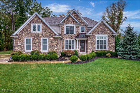 32557 Muirfield Drive, Avon Lake, OH 44012 - #: 5159212