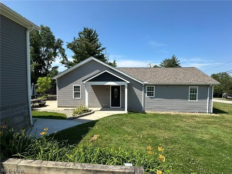 Homes For Sale - 14724 Elm Drive<br/> Newbury, OH 44065