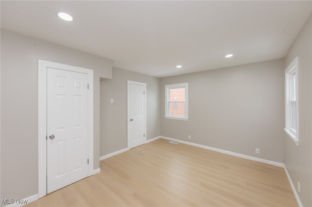 Ridgewood 05 - Residential