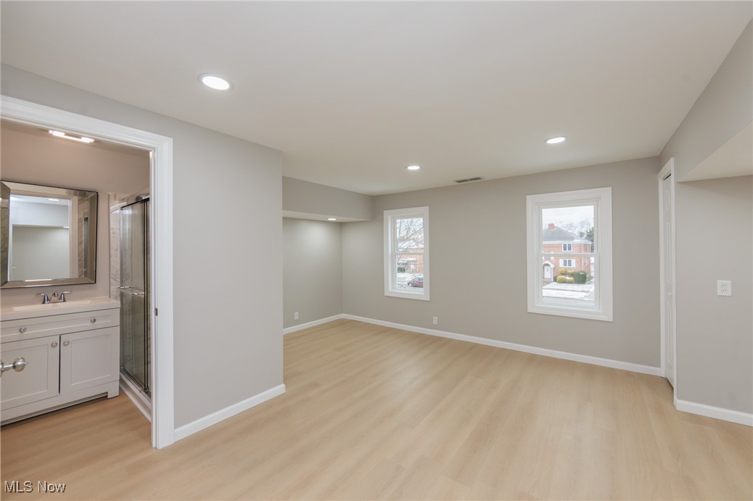 Ridgewood 05 - Residential