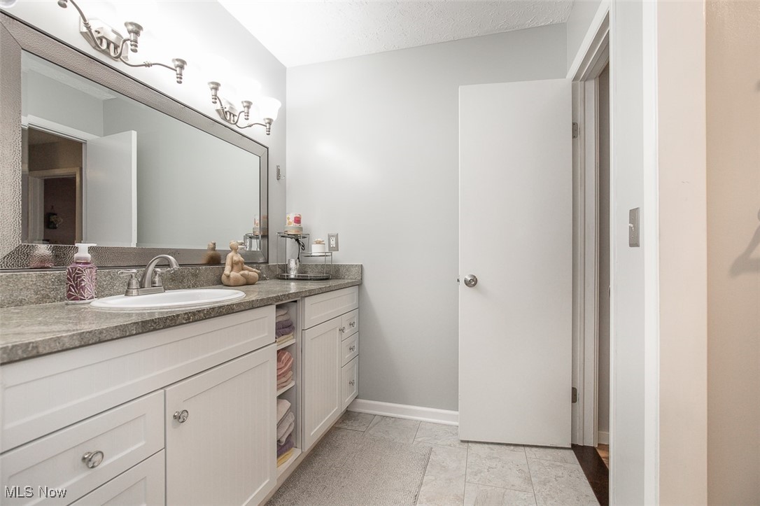 Richmond Place Condo PH 02 - Residential