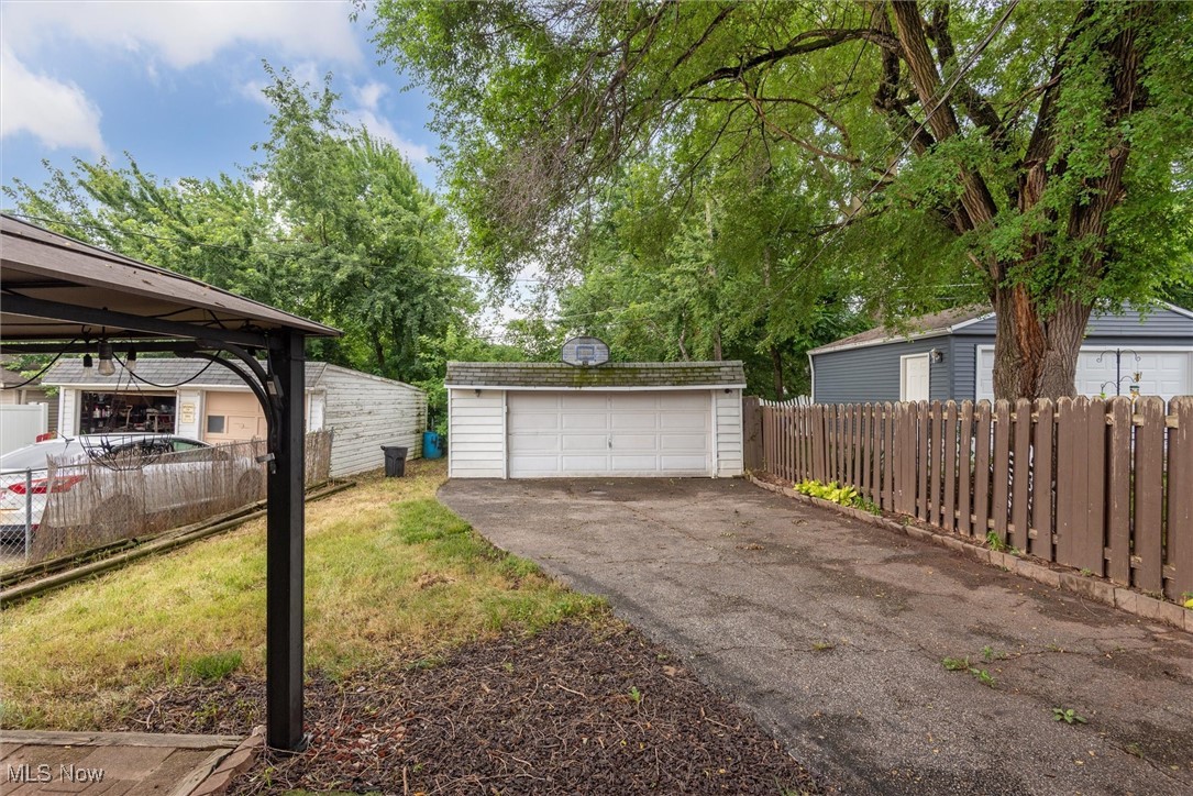 State-Brook - Residential