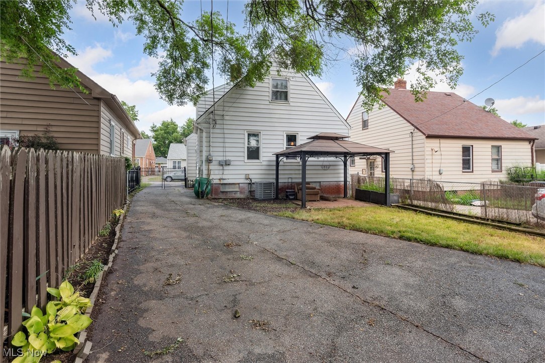 State-Brook - Residential