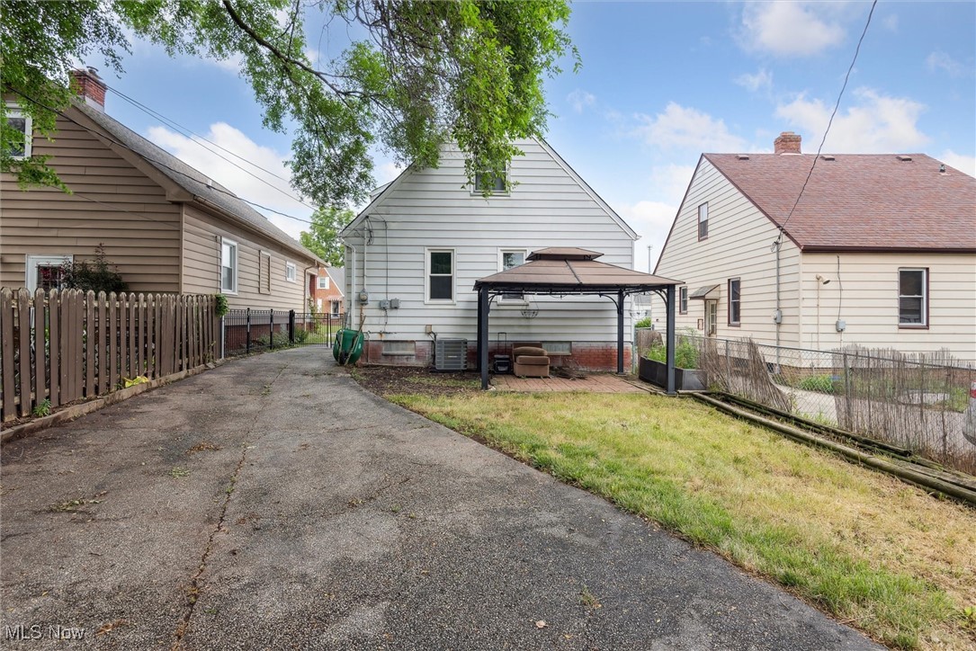 State-Brook - Residential