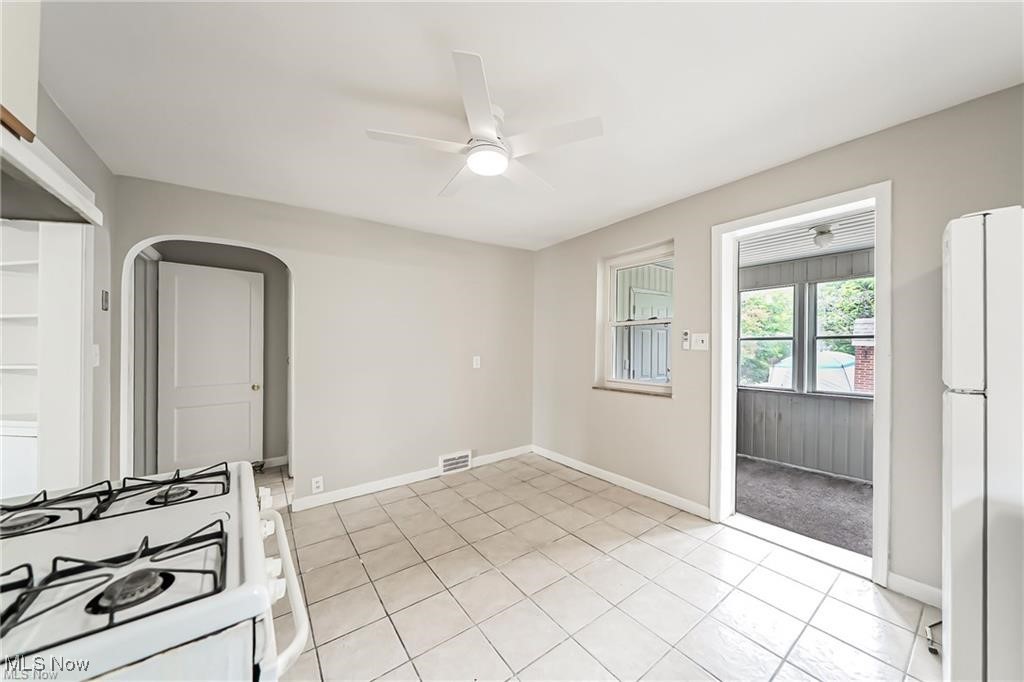 Citizens R/E Cos Acreage Sub - Residential Lease