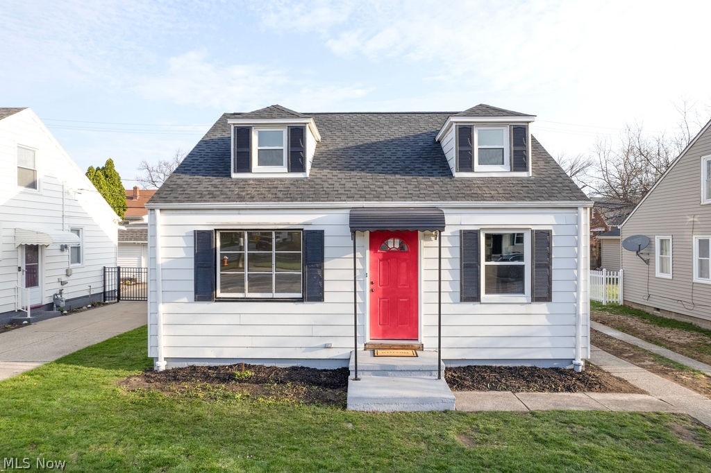 14732 Grapeland Avenue