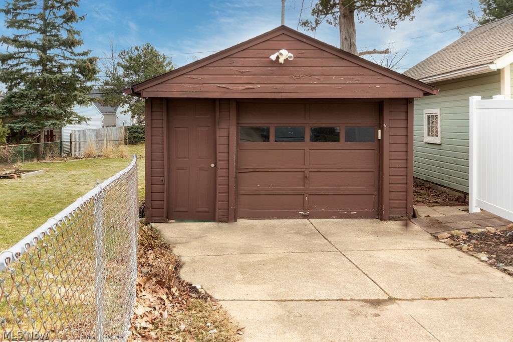 S H Kleinman Realty Cos Mayfi - Residential