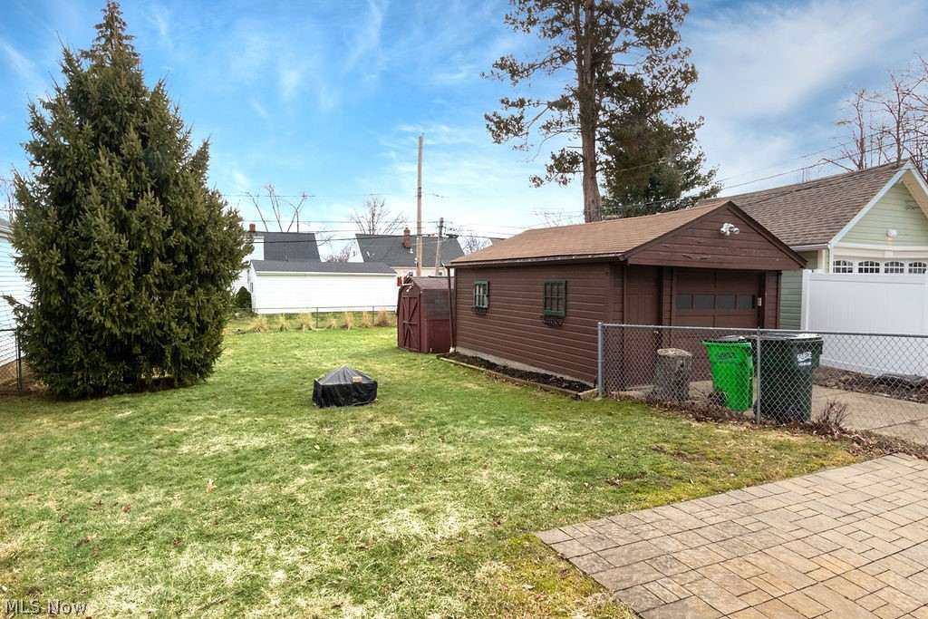 S H Kleinman Realty Cos Mayfi - Residential