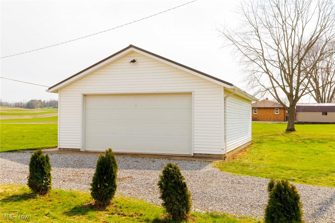 13239 Navarre Road, Beach City, Ohio image 45