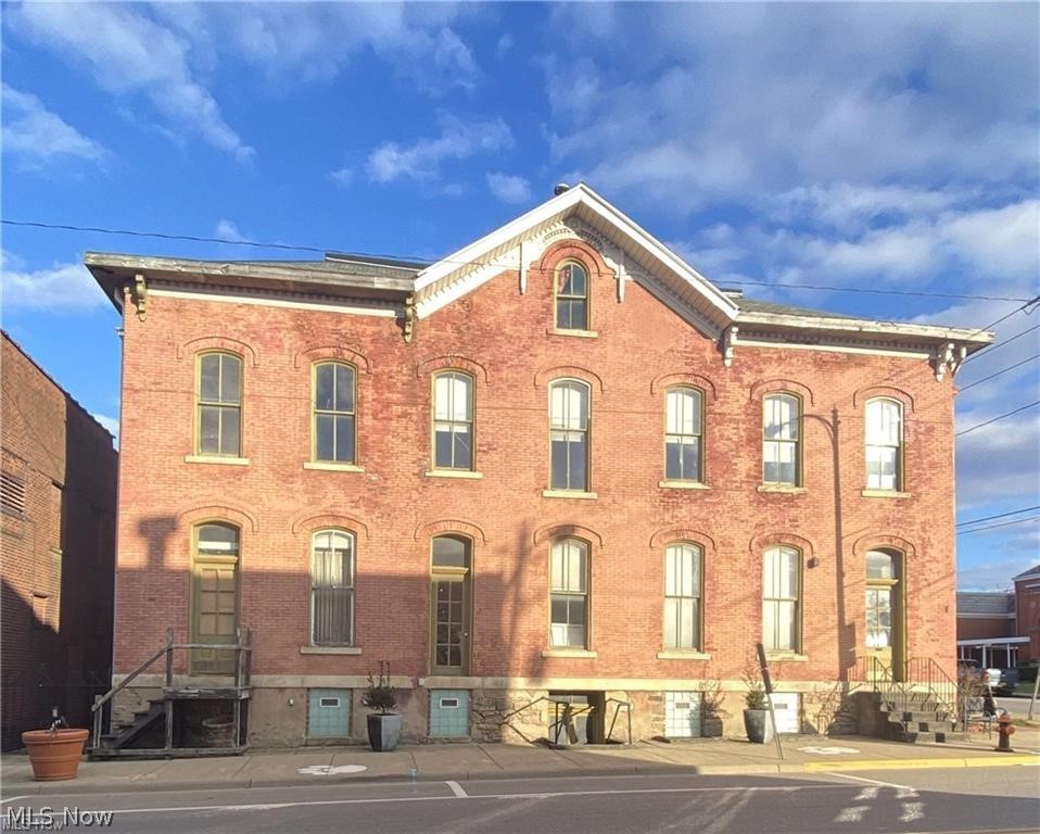 12 E Main Street