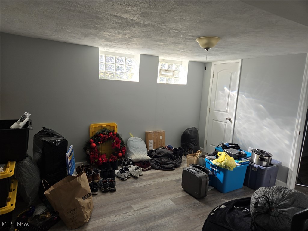 Hein Realty Companys - Residential Lease