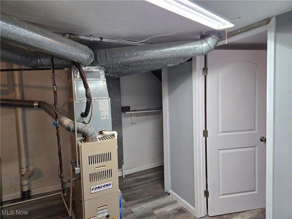 Hein Realty Companys - Residential Lease