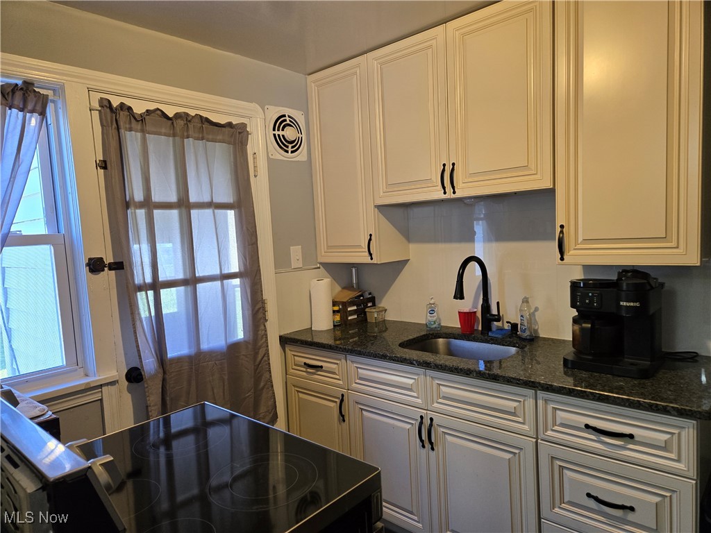 Hein Realty Companys - Residential Lease